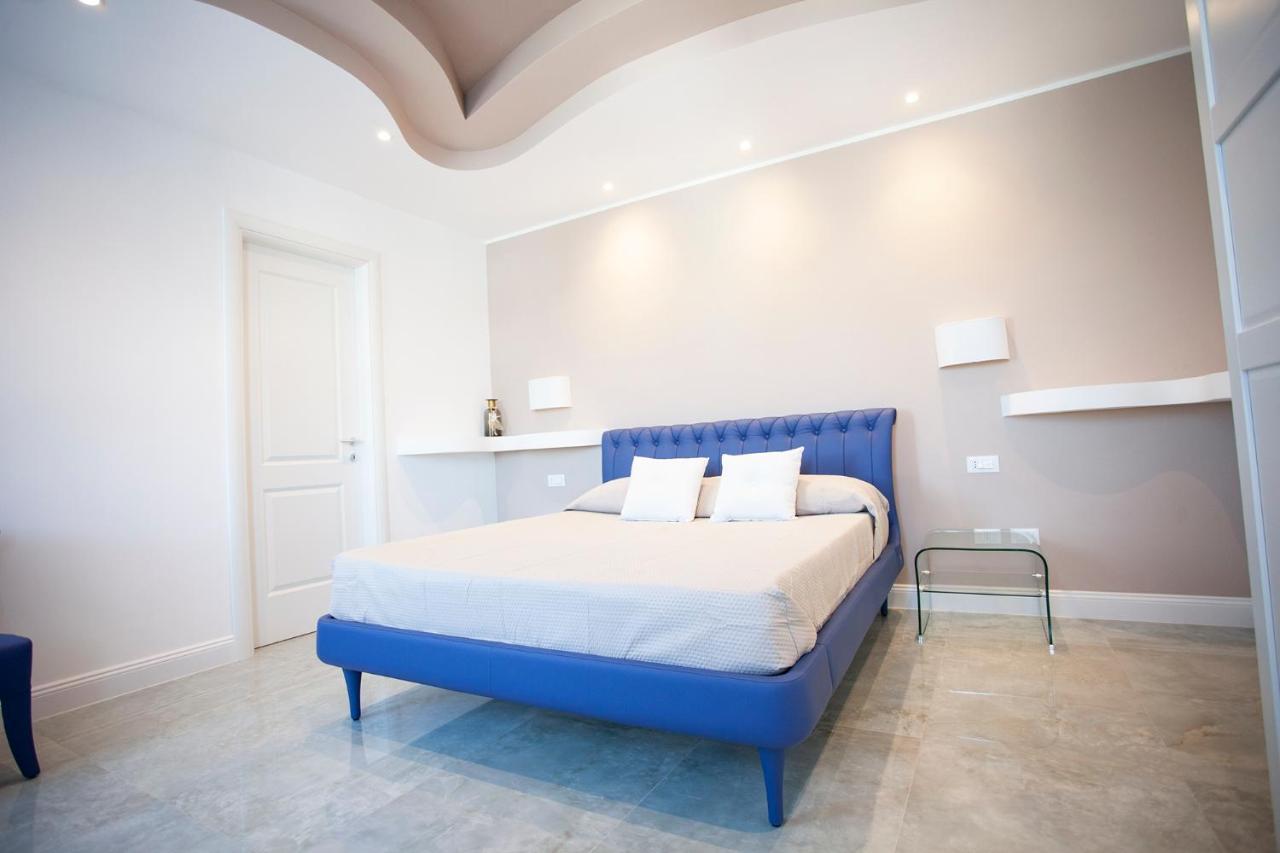 Hotel Cavalieri D'Oro Luxury House Anzio Esterno foto