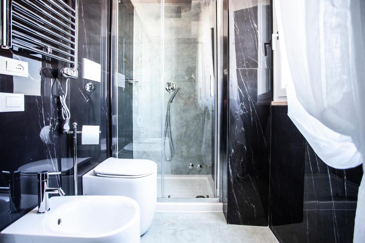 Hotel Cavalieri D'Oro Luxury House Anzio Esterno foto