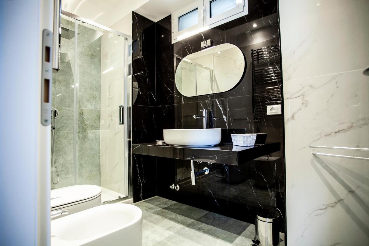 Hotel Cavalieri D'Oro Luxury House Anzio Esterno foto
