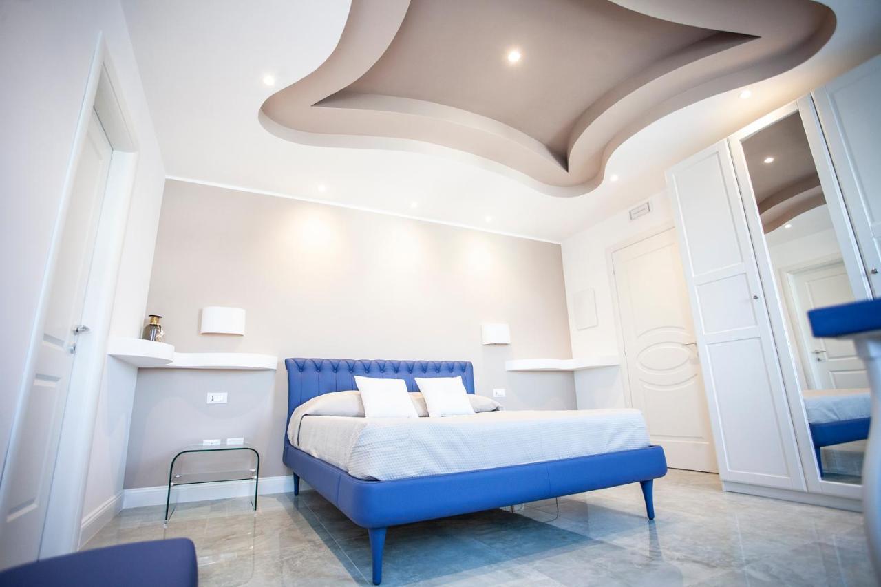 Hotel Cavalieri D'Oro Luxury House Anzio Esterno foto