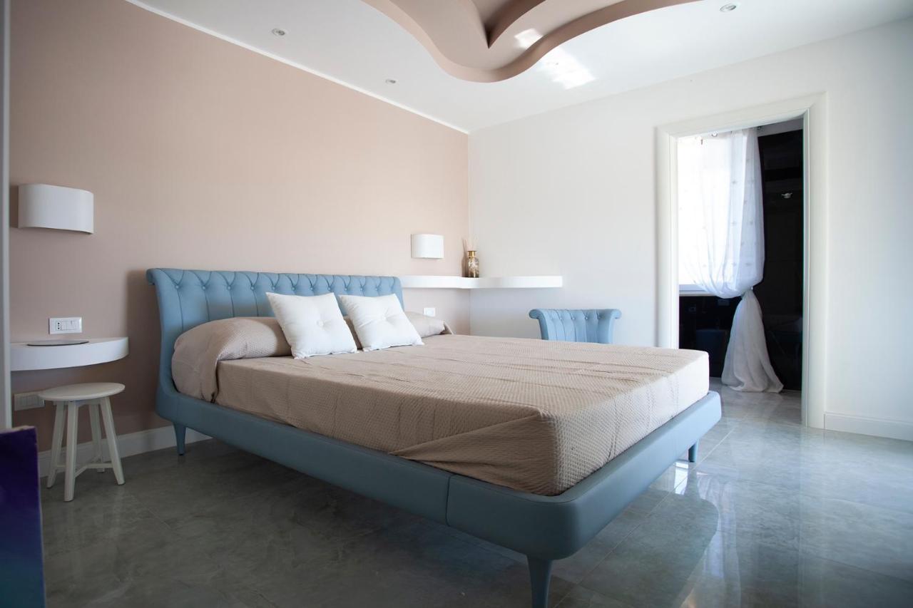 Hotel Cavalieri D'Oro Luxury House Anzio Esterno foto