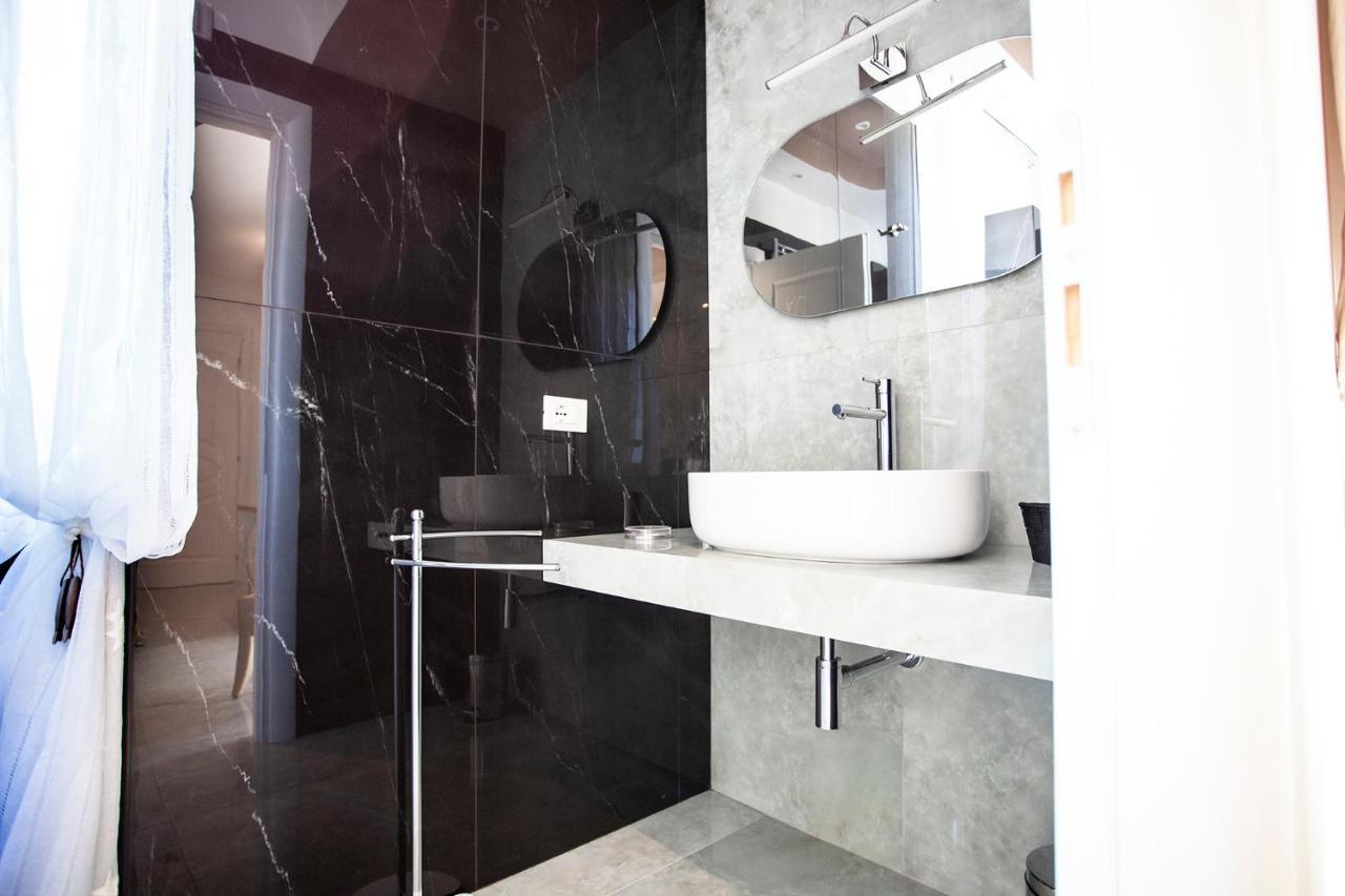 Hotel Cavalieri D'Oro Luxury House Anzio Esterno foto